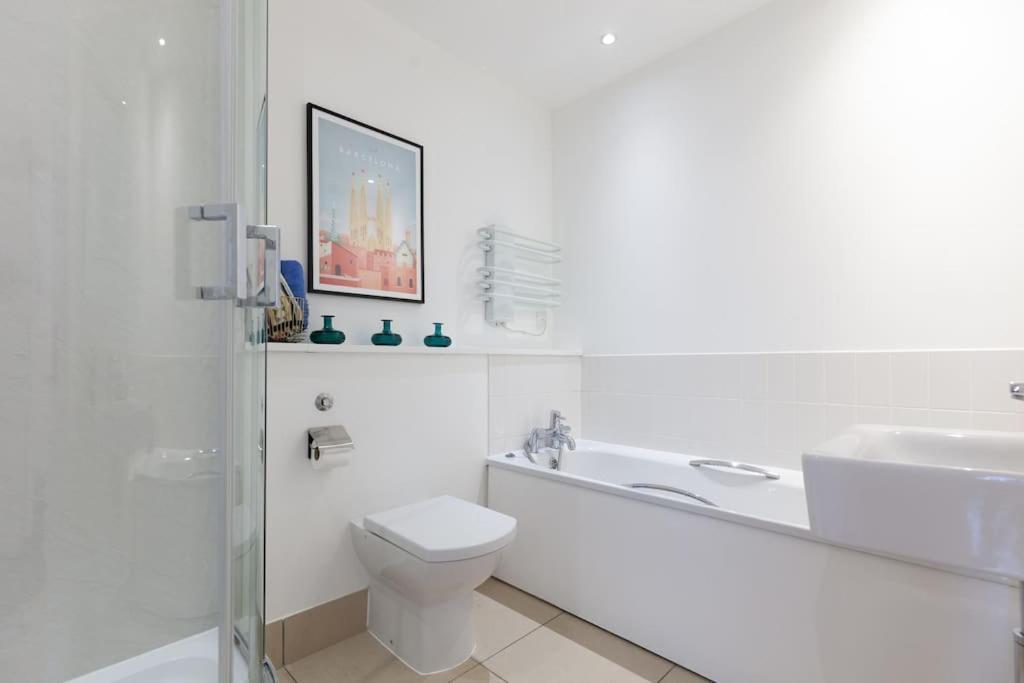 Oxfordshire Living - The Tolkien - Apartment *
